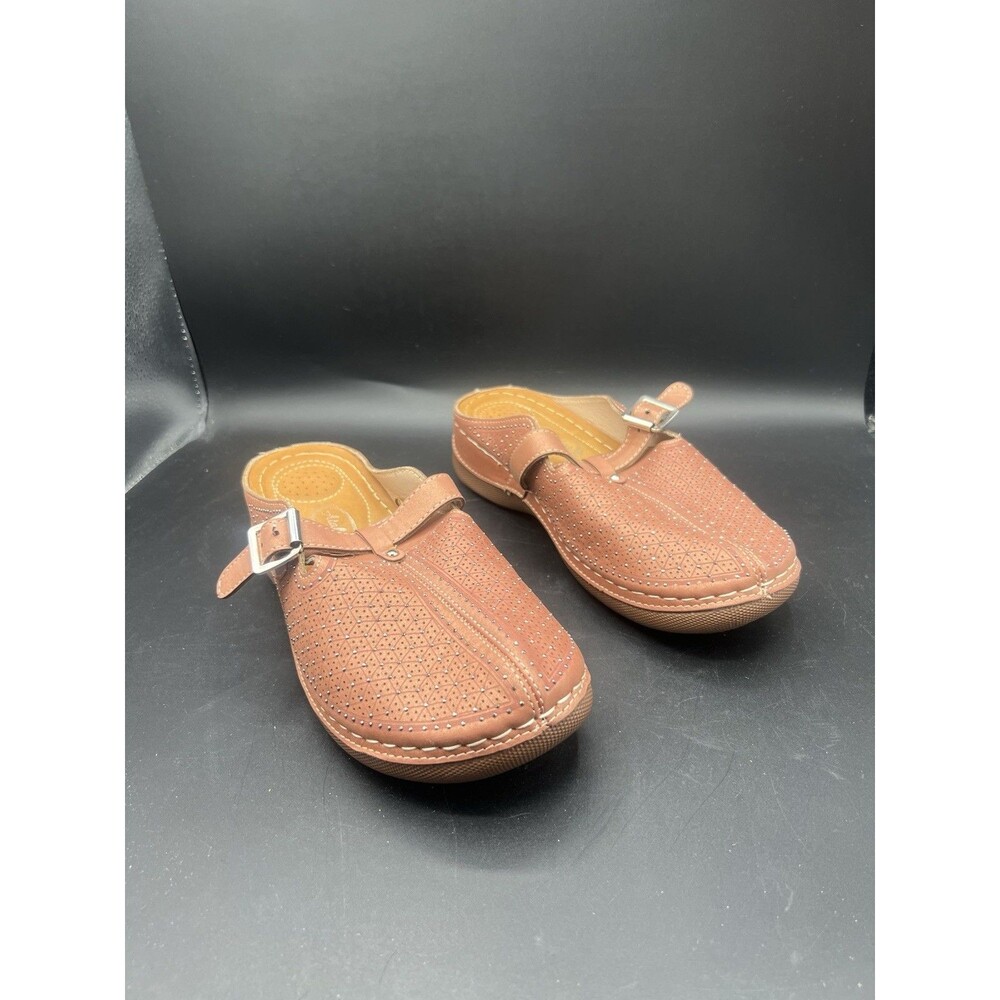 Atalina Comfort Cut Out Rhinestone Slip On Rose Shoes Size 8.5